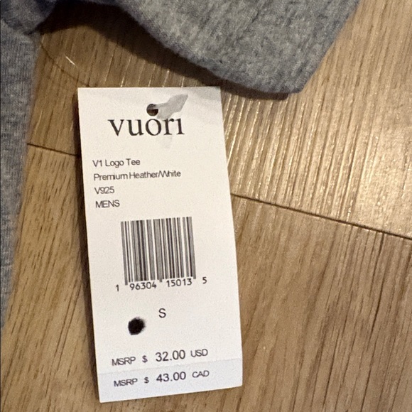 NWT Vuori shirt- Size S - Picture 4 of 4